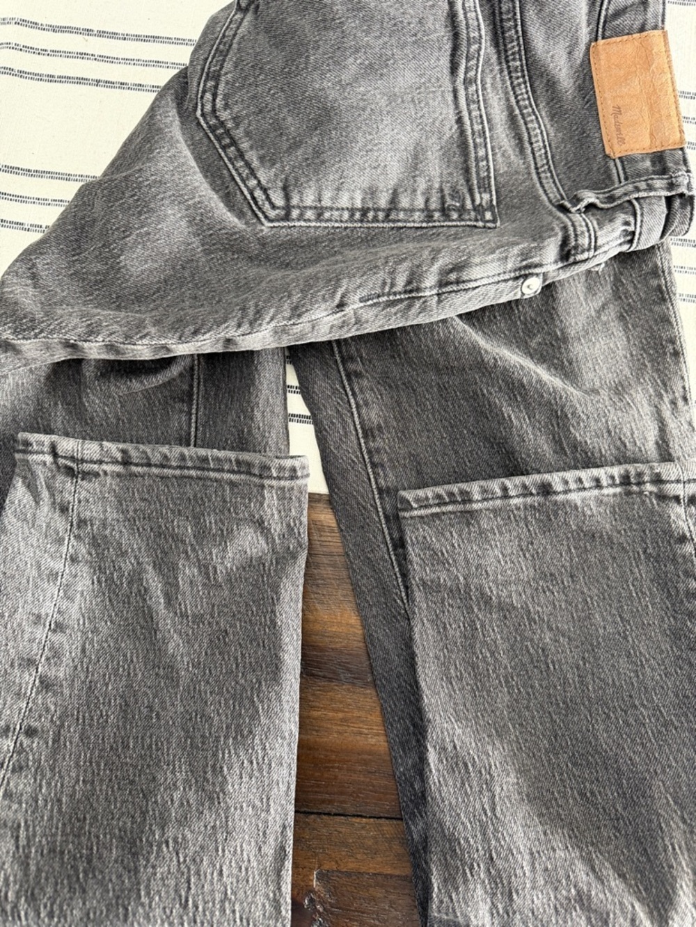 Madewell Washed Gray High-Rise Straight curvy Jeans - Picture 5 of 6